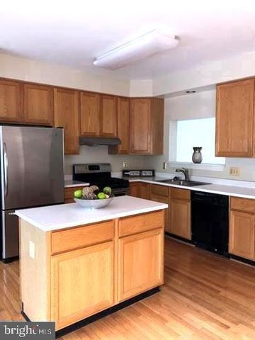 14028 MADRIGAL DR, Woodbridge, VA 22193