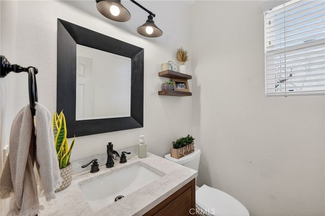 33884 Pegase Court, Temecula, CA 92592