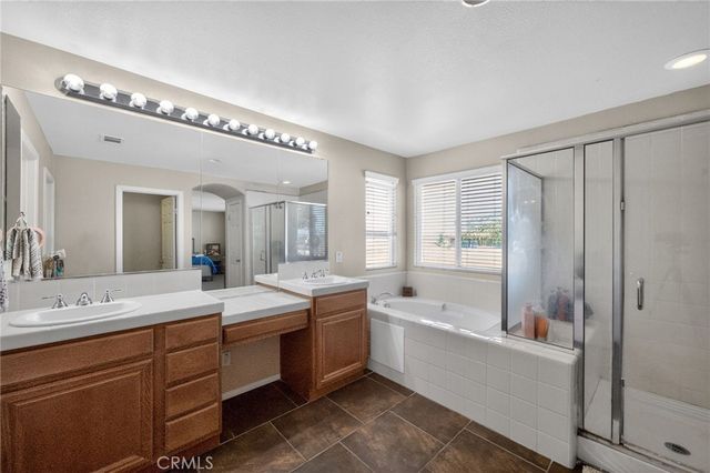 33884 Pegase Court, Temecula, CA 92592