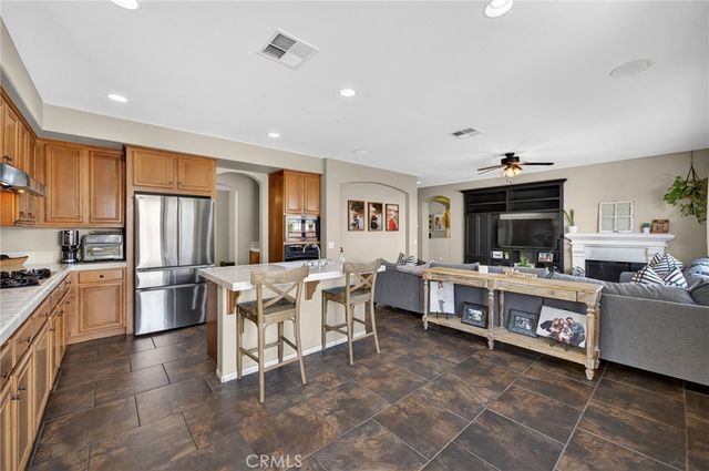 33884 Pegase Court, Temecula, CA 92592