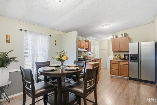 1301 Taft Highway 154, Bakersfield, CA 93307