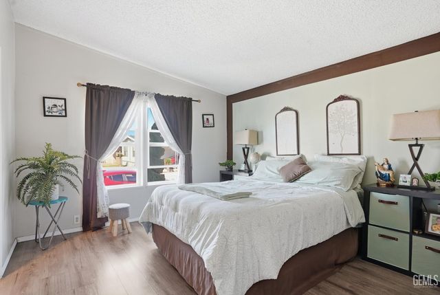 1301 Taft Highway 154, Bakersfield, CA 93307