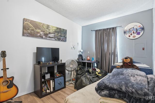 1301 Taft Highway 154, Bakersfield, CA 93307