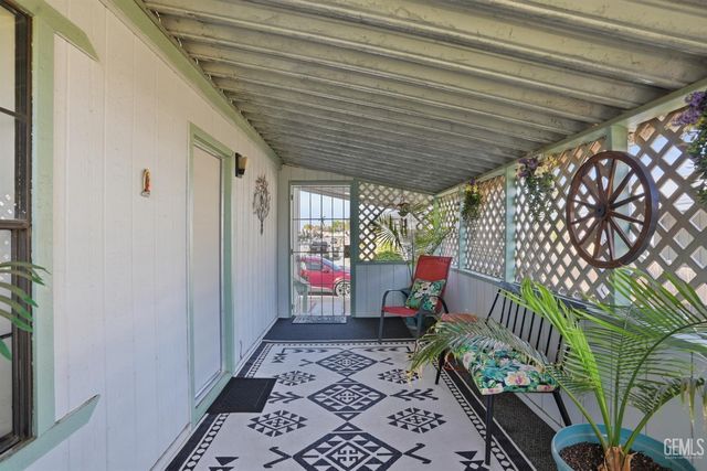 1301 Taft Highway 154, Bakersfield, CA 93307