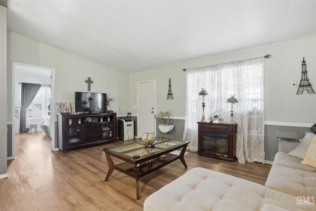 1301 Taft Highway 154, Bakersfield, CA 93307