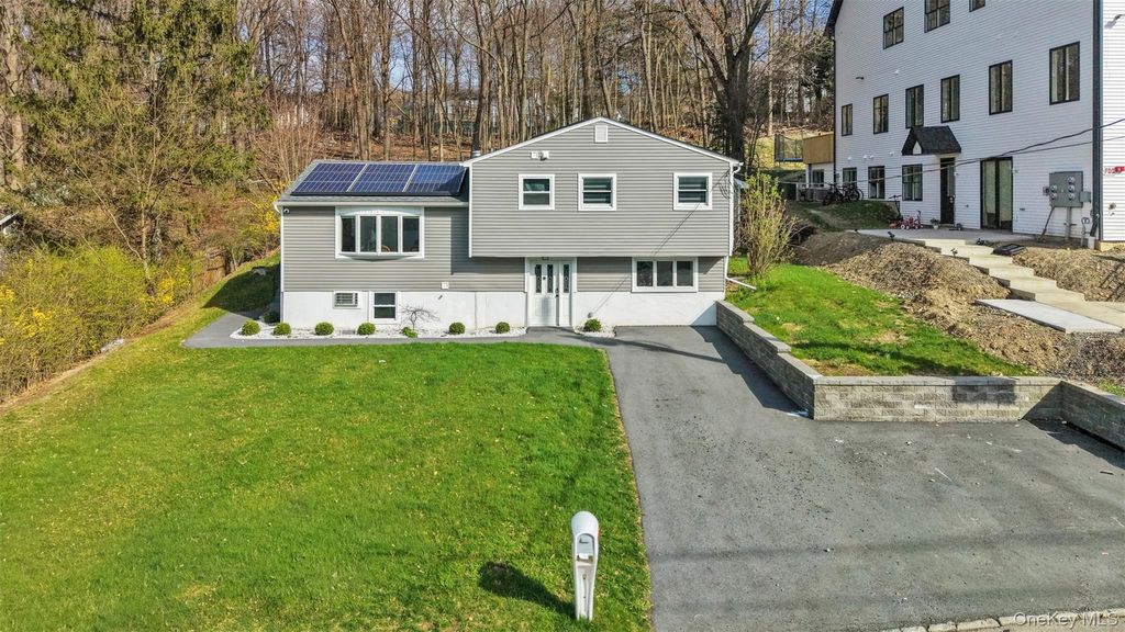 15 Duelk Avenue, Blooming Grove, NY 10950