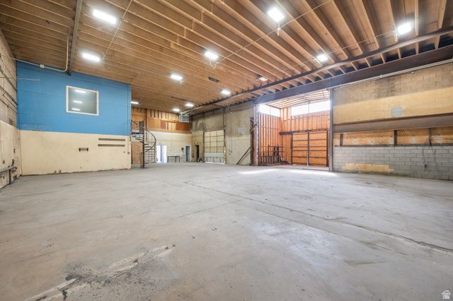122 S NAVAJO, Salt Lake City, UT 84104