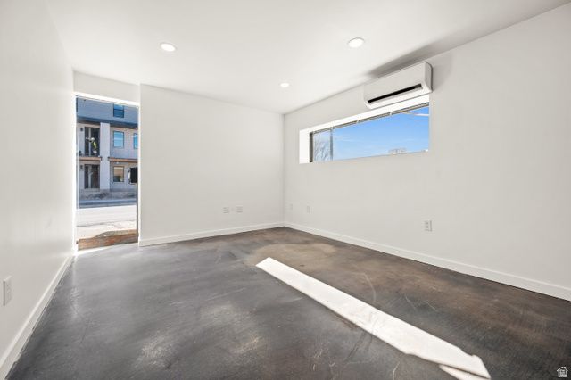 122 S NAVAJO, Salt Lake City, UT 84104