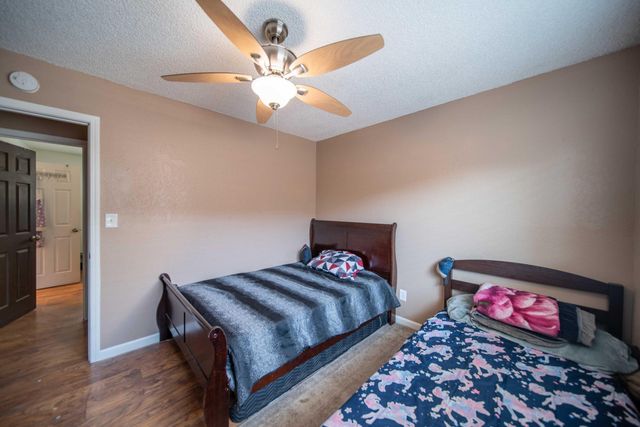 980 S Spruce Street, Tulare, CA 93274