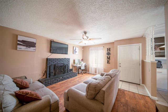 980 S Spruce Street, Tulare, CA 93274