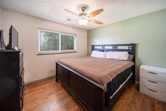 980 S Spruce Street, Tulare, CA 93274