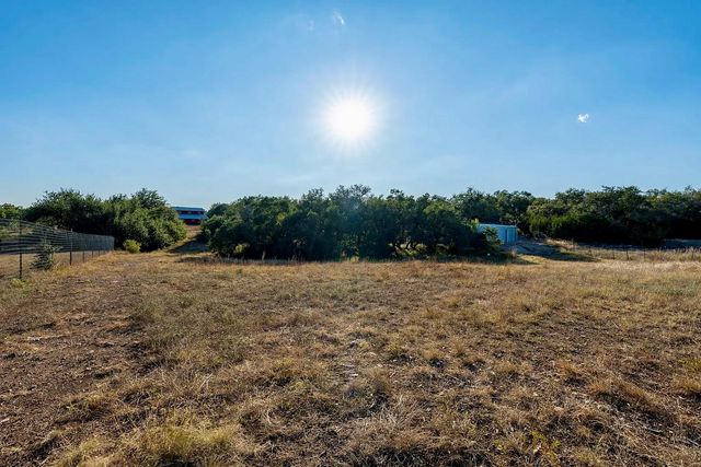 301 Medlin Creek LOOP, Dripping Springs, TX 78620
