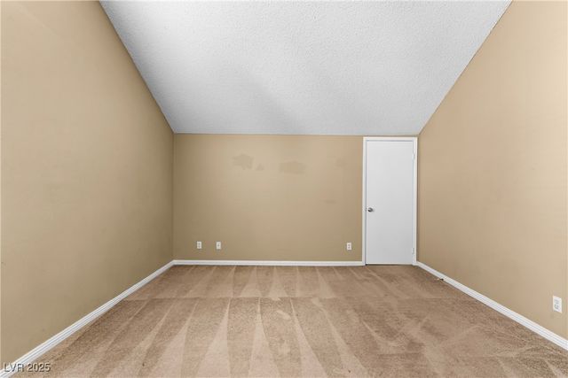 6124 Warm River Road, Las Vegas, NV 89108