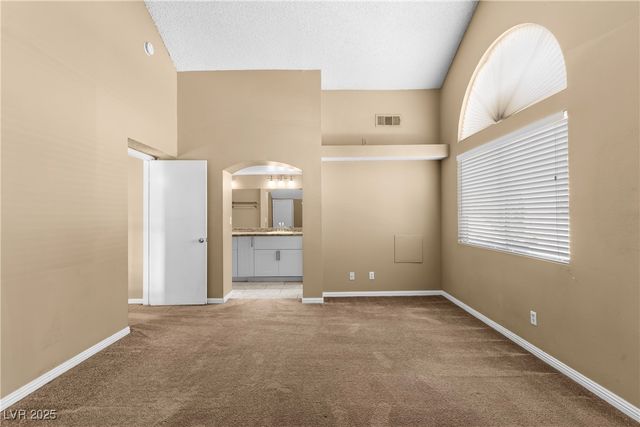 6124 Warm River Road, Las Vegas, NV 89108