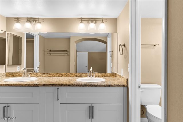 6124 Warm River Road, Las Vegas, NV 89108