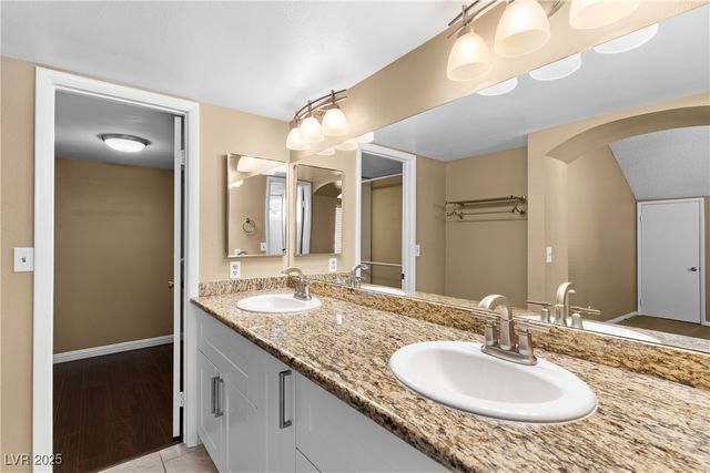 6124 Warm River Road, Las Vegas, NV 89108