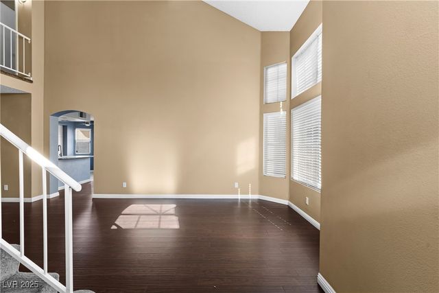 6124 Warm River Road, Las Vegas, NV 89108