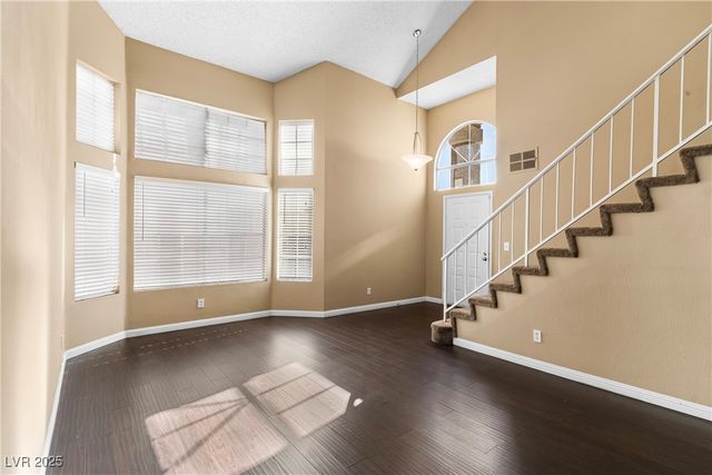 6124 Warm River Road, Las Vegas, NV 89108