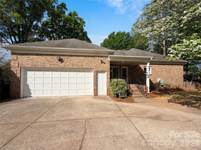 6024 Dovefield Road, Charlotte, NC 28277