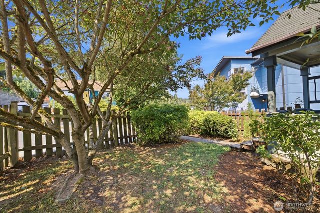 5060 Renton Avenue S, Seattle, WA 98118