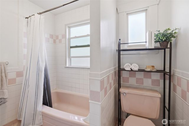 5060 Renton Avenue S, Seattle, WA 98118