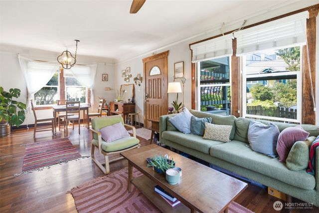 5060 Renton Avenue S, Seattle, WA 98118