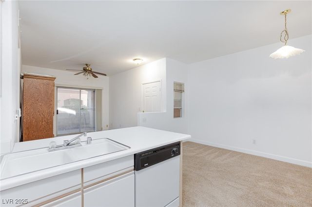 5751 East Hacienda Avenue 115, Las Vegas, NV 89122