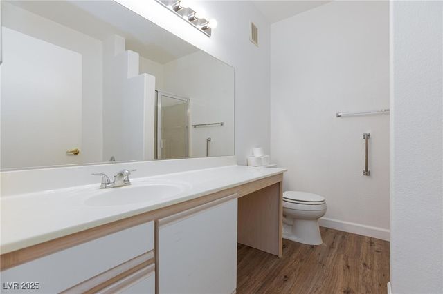 5751 East Hacienda Avenue 115, Las Vegas, NV 89122