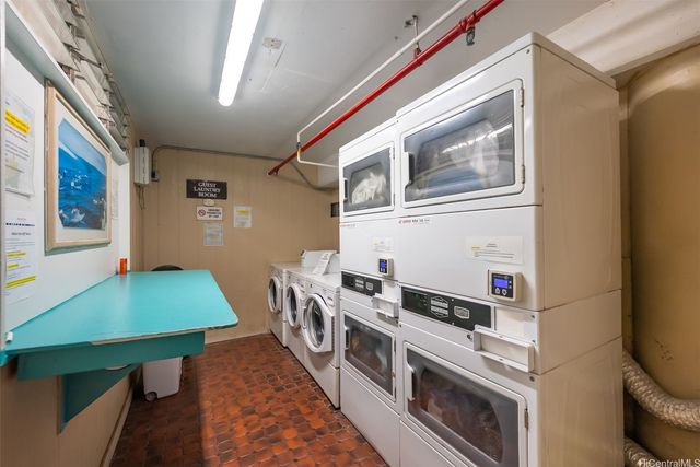 444 Kanekapolei Street 508, Honolulu, HI 96815