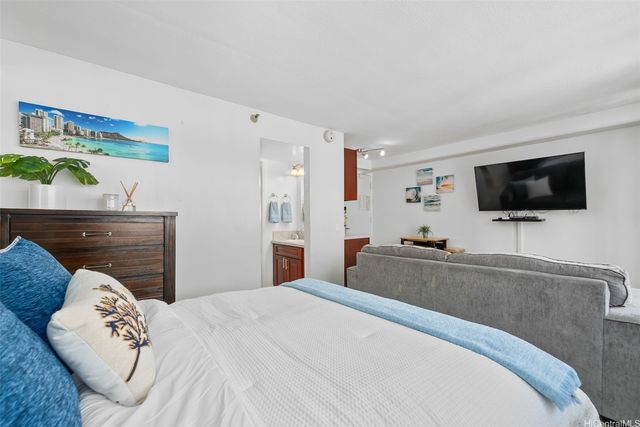 444 Kanekapolei Street 508, Honolulu, HI 96815