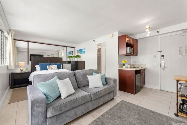 444 Kanekapolei Street 508, Honolulu, HI 96815