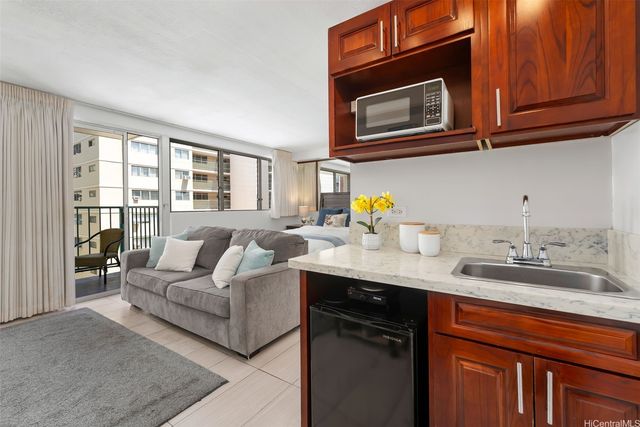 444 Kanekapolei Street 508, Honolulu, HI 96815