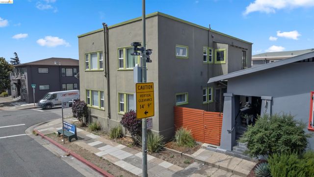 646 42nd St, Oakland, CA 94609