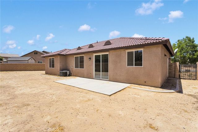 13437 Earl, Victorville, CA 92395