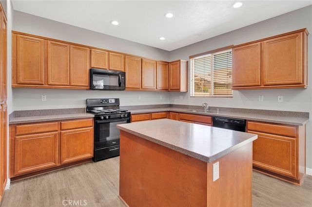 13437 Earl, Victorville, CA 92395