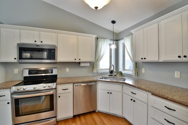 10432 287th Avenue NW, Zimmerman, MN 55398