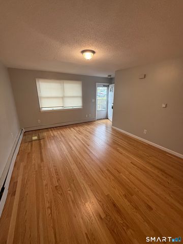 106 Howard Avenue R, Ansonia, CT 06401