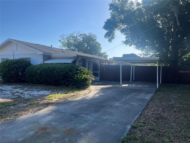 2390 NORTHLAND ROAD, Mount Dora, FL 32757