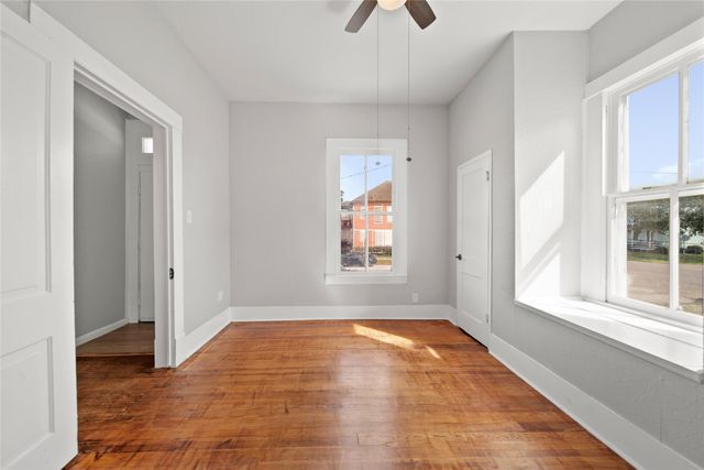 2015 36th Street, Galveston, TX 77550