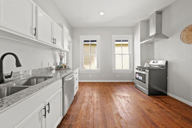 2015 36th Street, Galveston, TX 77550