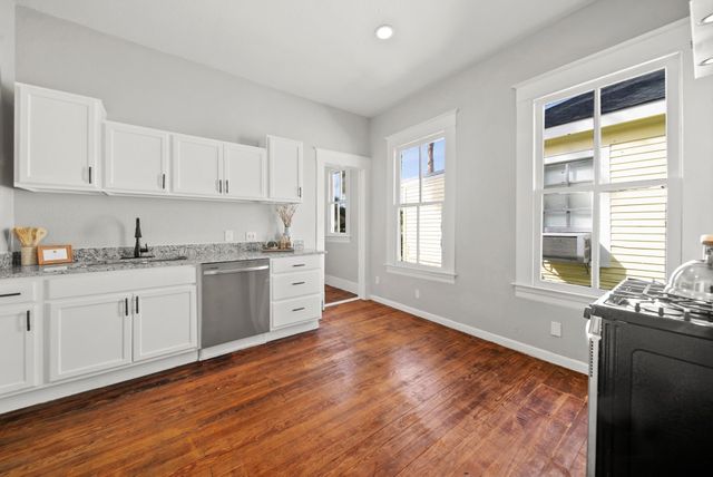 2015 36th Street, Galveston, TX 77550