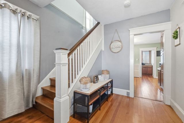 86 Belvidere St, Springfield, MA 01108