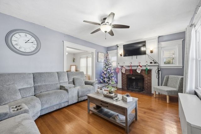 86 Belvidere St, Springfield, MA 01108