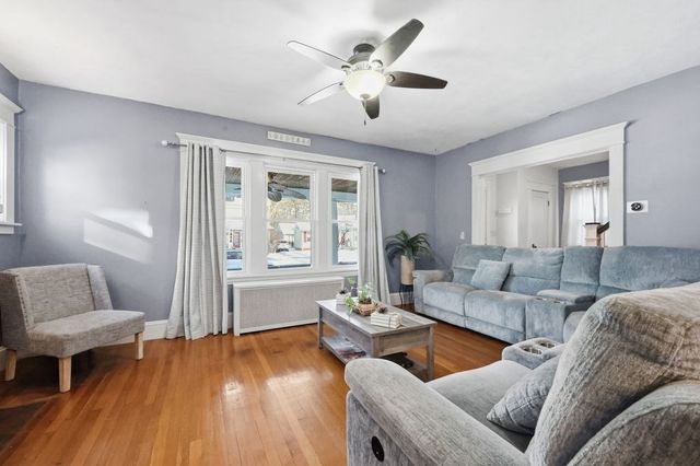 86 Belvidere St, Springfield, MA 01108