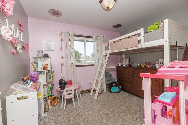 3936 Western WAY, Racine, WI 53404