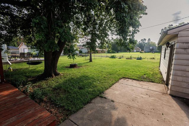 3936 Western WAY, Racine, WI 53404
