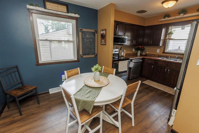 3936 Western WAY, Racine, WI 53404