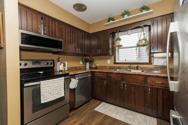 3936 Western WAY, Racine, WI 53404
