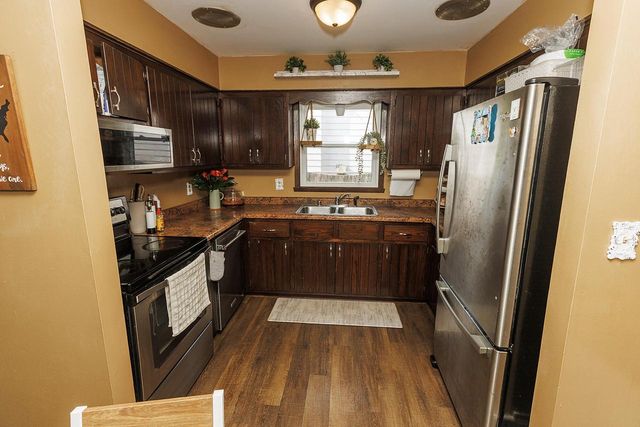 3936 Western WAY, Racine, WI 53404