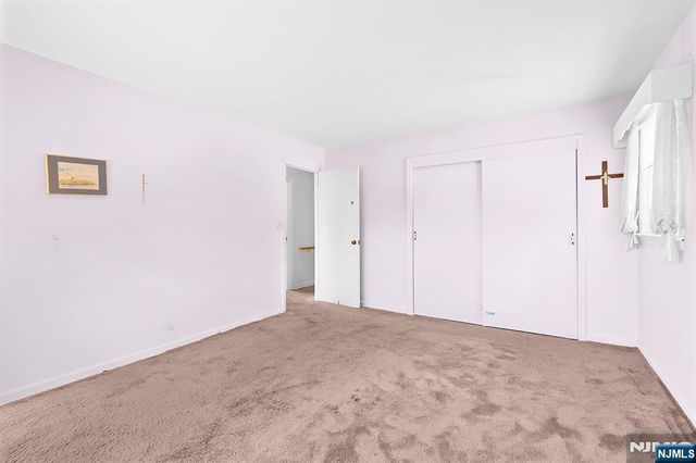 427 Andre Avenue, Northvale, NJ 07647